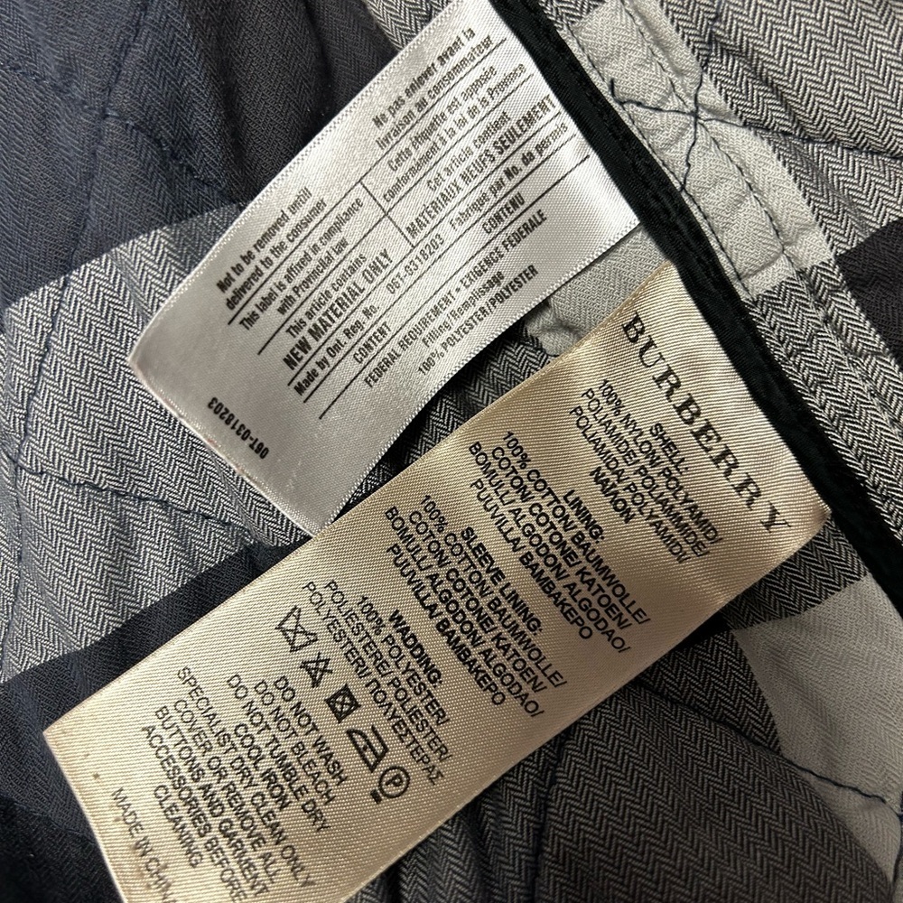 BURBERRY BRIT BLACK QUILTED PADDED DETACHABLE SLEEVE JACKET - Picture 9 of 10